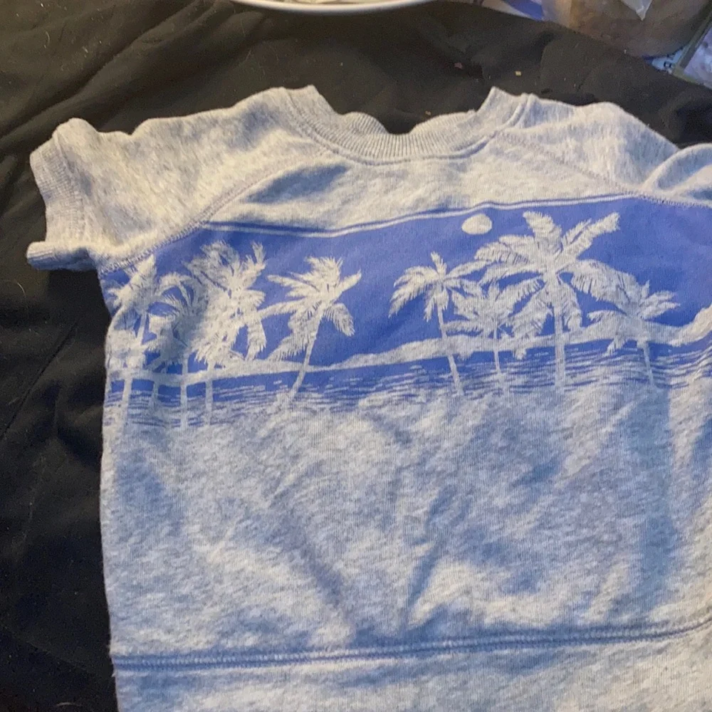 FINAL MARKDOWN Old navy French terry tee 12-18 months
